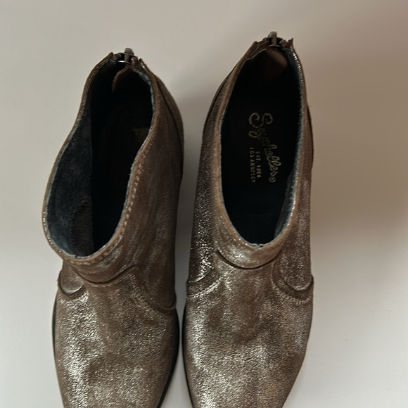 Seychelles Brown Metallic Booties Womens Western Ankle Boots Sz 6.5 - Picture 4 of 6